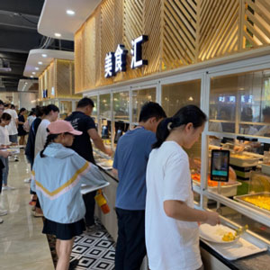明厨亮灶保护舌尖安全，智慧食堂呵护健康饮食