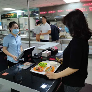 智慧食堂中的明厨亮灶配餐方式