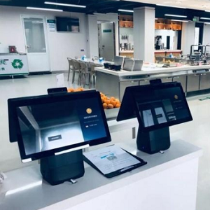 明厨亮灶的展示区域包括：智慧食堂的透明与安全