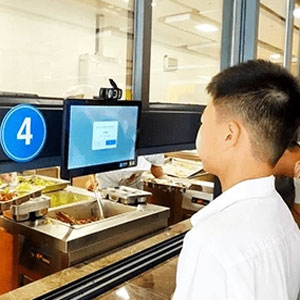 提升校园饮食体验——学校的智慧餐厅为你带来什么？